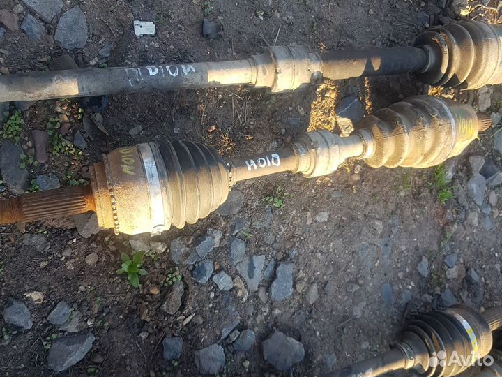 Привод приводной вал передний шрус Mitsubishi Dion