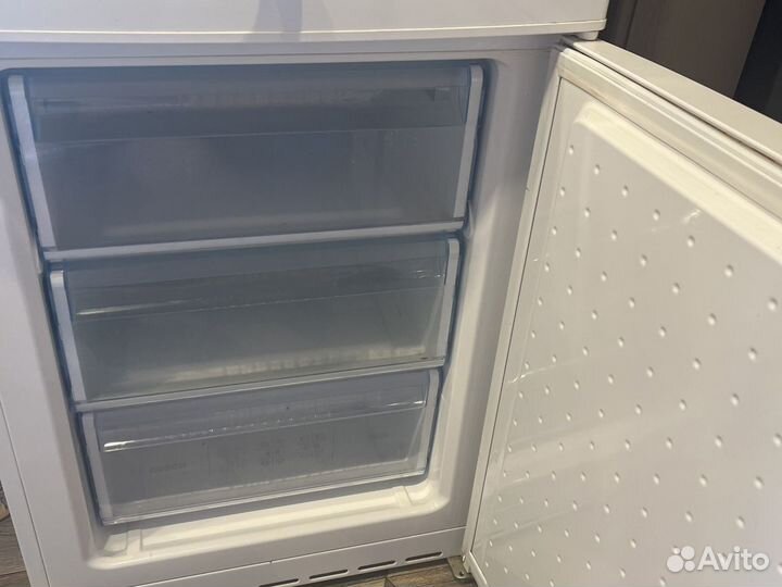 Холодильник 2 метра KGS39X25