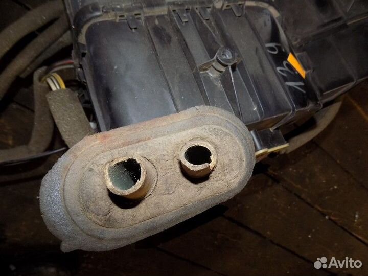 Корпус отопителя Golf III/Vento 1991-1997