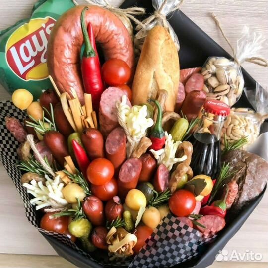 Мужские букеты и подарки из шоколада