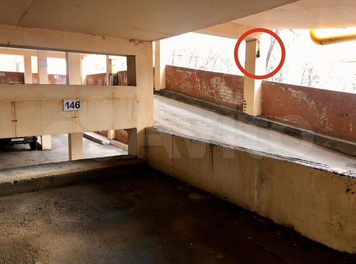 Машиноместо, 14 м²