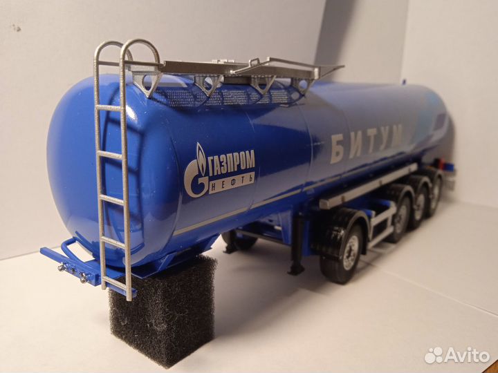 Полуприцеп цистерна битумовоз Bonum Газпром1:43