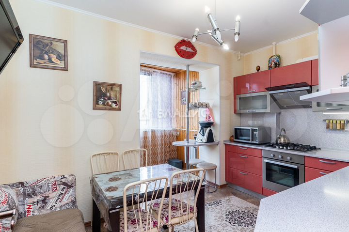 2-к. квартира, 64 м², 3/10 эт.