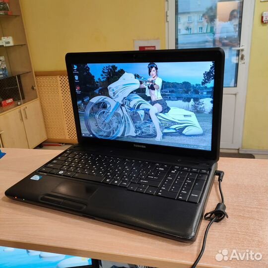 Ноутбук toshiba 4Gb/SSD 128Gb. Гарантия
