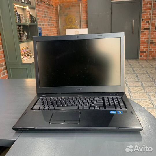 Ноутбук Dell vostro 3750 Core i5 / 4GB