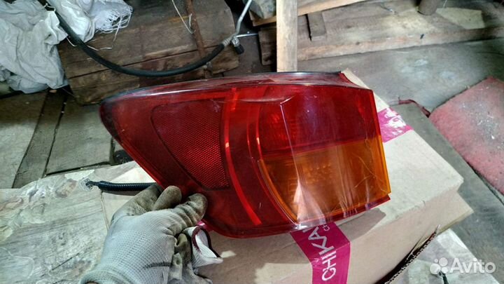 Фонари на Lexus is250