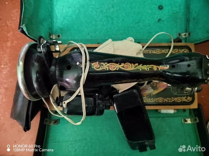 Швейная машинка ножная