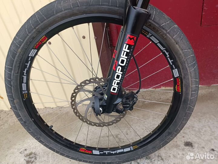 Kona stinky 16.5