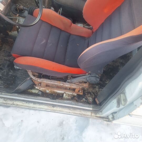 Сиденье полукош