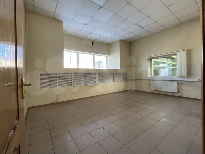 Офис, 600 м²