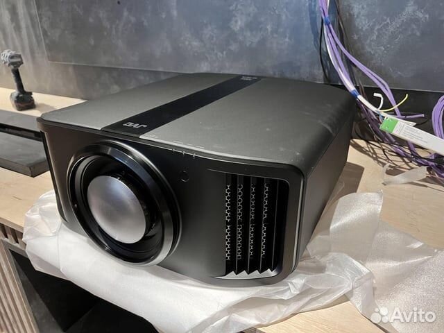 JVC DLA-NZ9 и другие модели