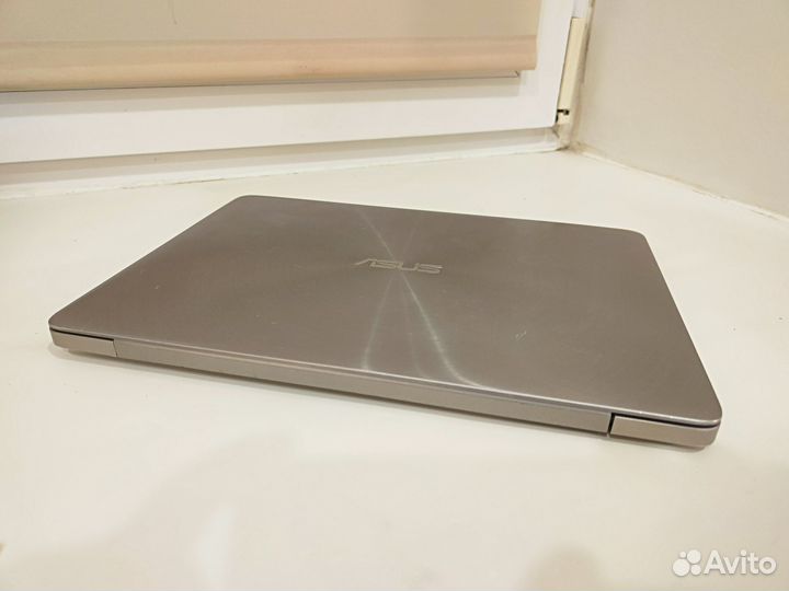 Ноутбук игровой asus. i5/12Gb/SSD