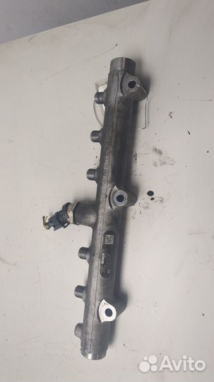 Рампа топливная Hyundai H-1 Starex, 2010