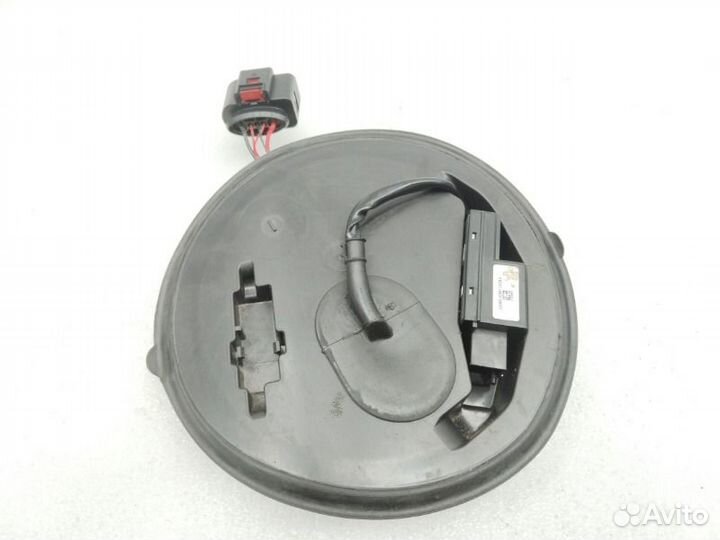 Блок управления топливным насосом Skoda Octavia A5