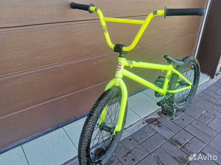Трюковой велосипед bmx