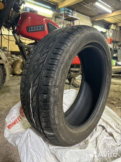 Bridgestone 613V 215/50 R17