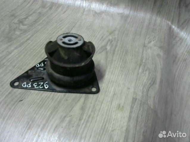 Подушка двигателя Volkswagen Polo 3