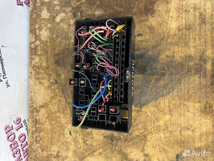Блок предохранителей LADA Priora