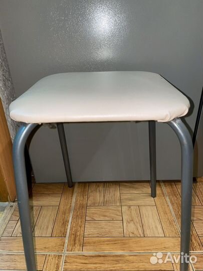 Стулья табуретки