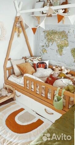 Детская кровать с ящиками