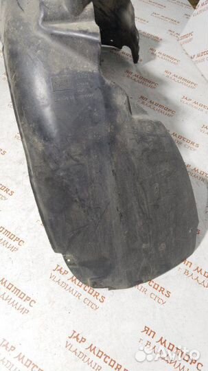 Подкрылок передний левый Audi A4 B6 универсал AMB