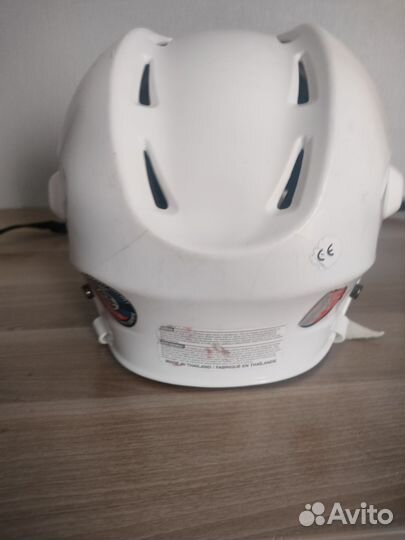 Шлем хоккейный