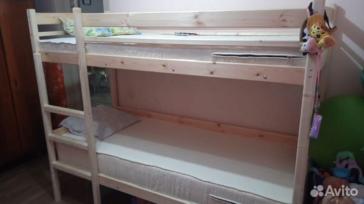 Двухъярусная кровать для детей