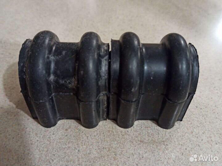 Втулка стабилизатора hyundai-KIA 548132H000