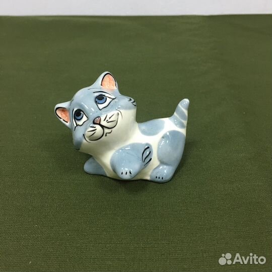Кошка статуэтка фарфор из коллекции кошек
