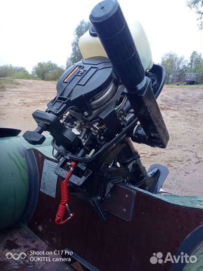 Подвесной лодочный мотор