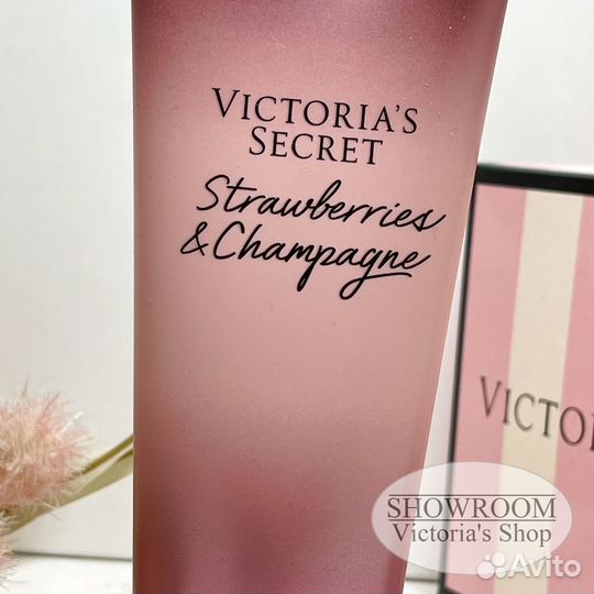 Лосьон Strawberries & Champagne Victorias Secret