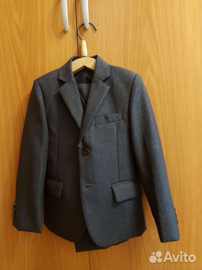 Классический костюм