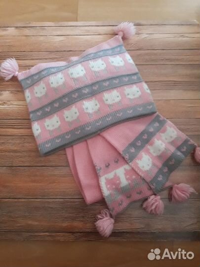 Комплект шапка и шарф для девочки