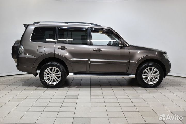 Mitsubishi Pajero 3.2 AT, 2012, 212 292 км