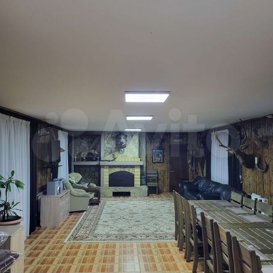 Дом 180 м² на участке 2 га