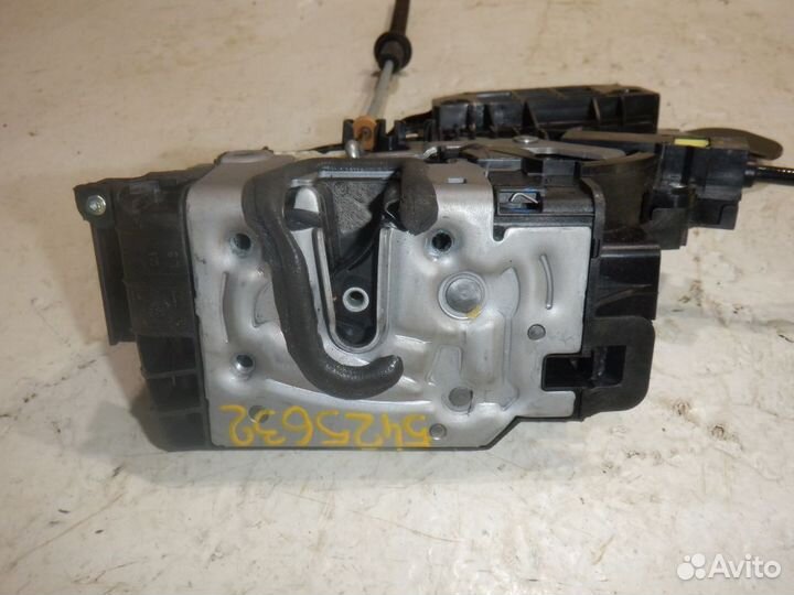 Замок двери задней левой Mercedes W166 ML