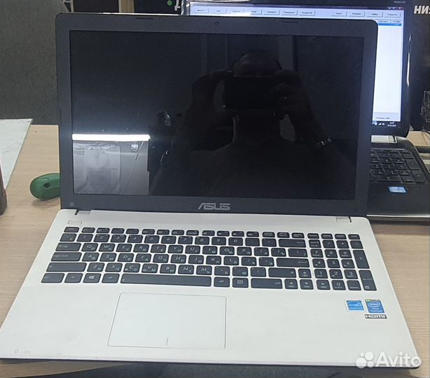 Ноутбук asus X551C на запчасти