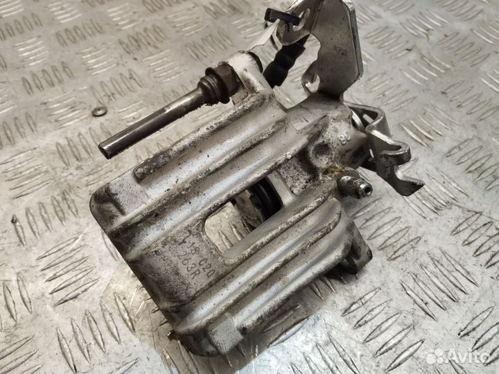 Суппорт задний правый Audi A6 C5 Allroad