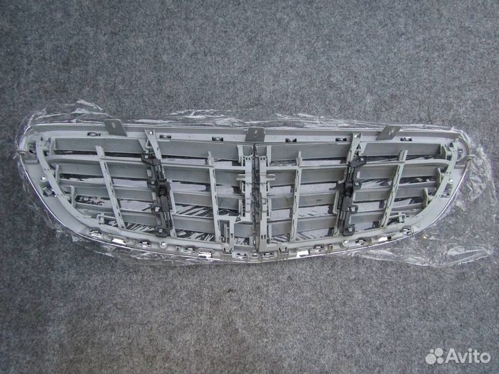 Решетка радиатора Mercedes W205 A2058801583
