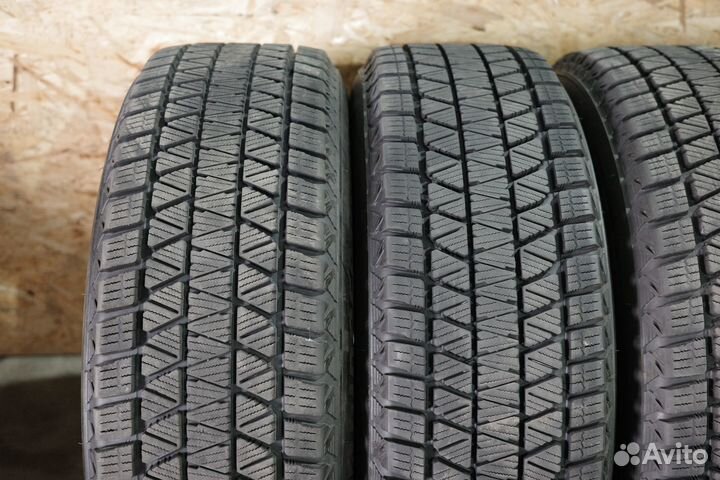 Bridgestone Blizzak DM-V3 225/65 R17 102Q