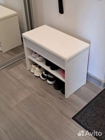 Обувница с мягким сиденьем и ящиком открытая