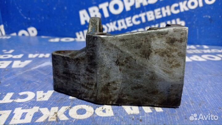 Кронштейн гидроусилителя руля Nissan Almera N15