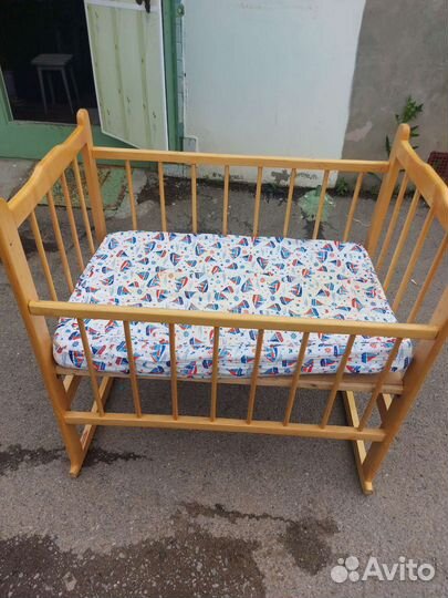 Детская кровать с матрасом бу