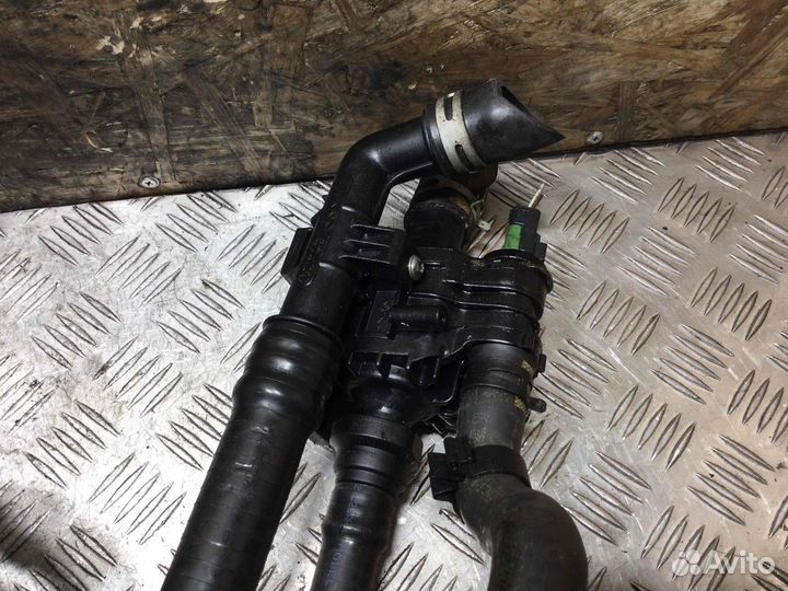 Корпус термостата Peugeot 206 9HZ 9HZ