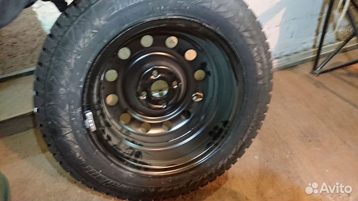 Новый комплект R15 4x100 Kia Hyundai Rio Solaris