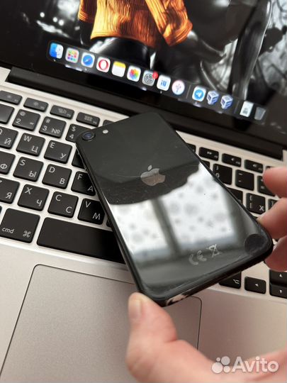 iPhone SE (2020), 128 ГБ