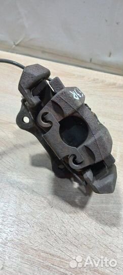 Суппорт тормозной задний правый Mercedes-Benz