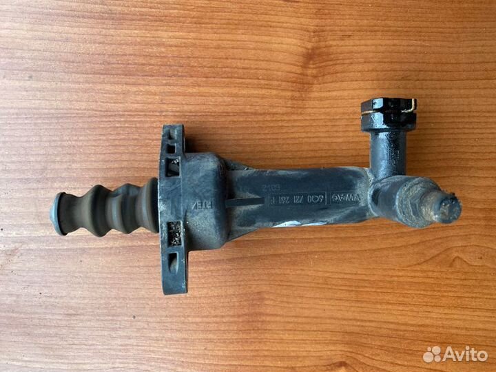 Главный цилиндр сцепления Skoda Octavia A5 BUD