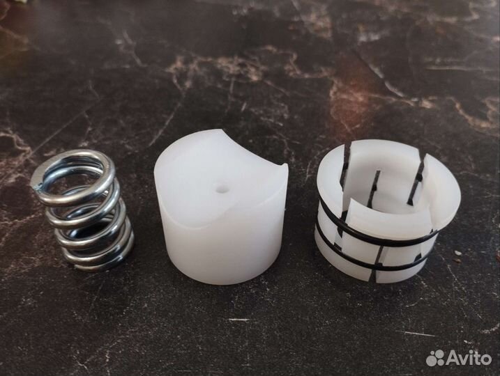 Тойота Сиента ремкомплект рулевой рейки