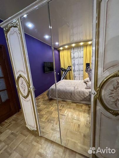 Спальный гарнитур